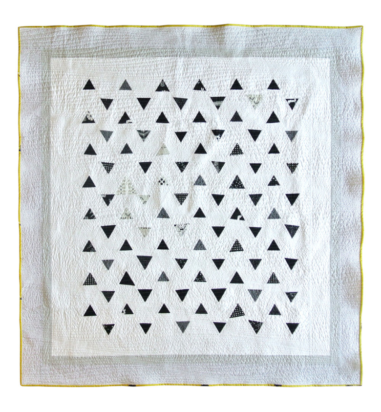 Minimal Triangles Quilt Textillia